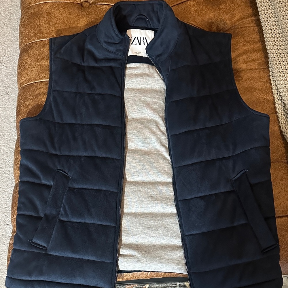 Zara Men's Dark Blue Quilted Vest